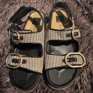 Brown and black chunky sandals #chunkyheels